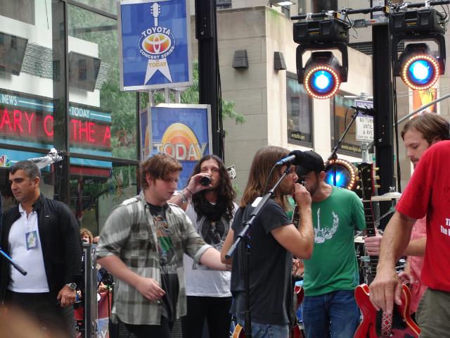 Kings Of Leon - Live @ NBC Today Show, US, 2009.07.31 + Pic - 블로그