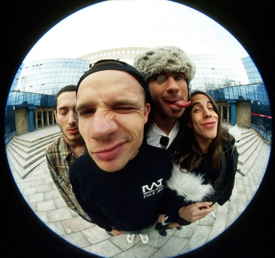 rhcp-red-hot-chili-peppers-20776705-749-702.jpg