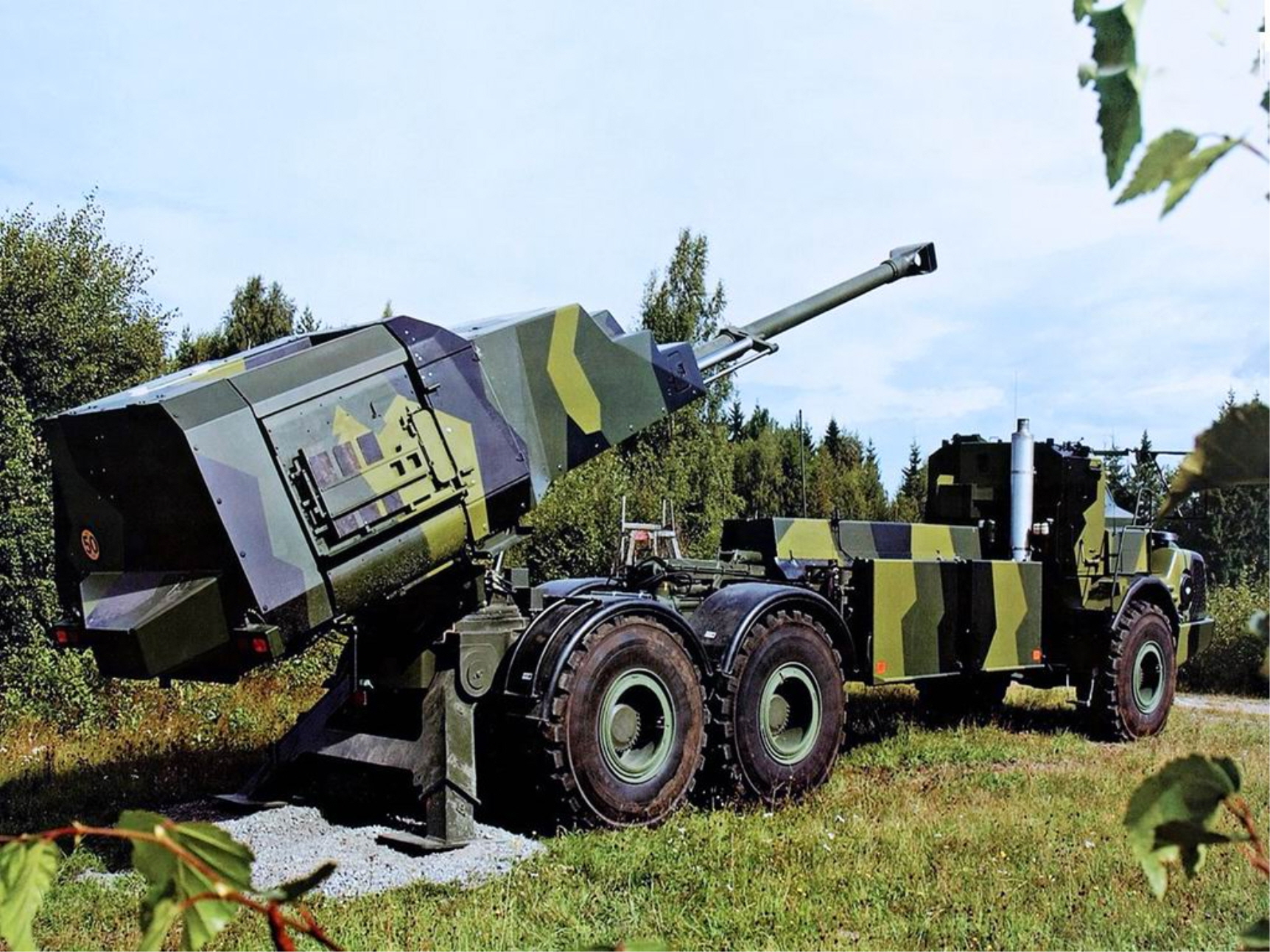 Archer Artillery System / Archer - FH77BW L52 ( 아처 FH77BW L52 차륜자주포 ...