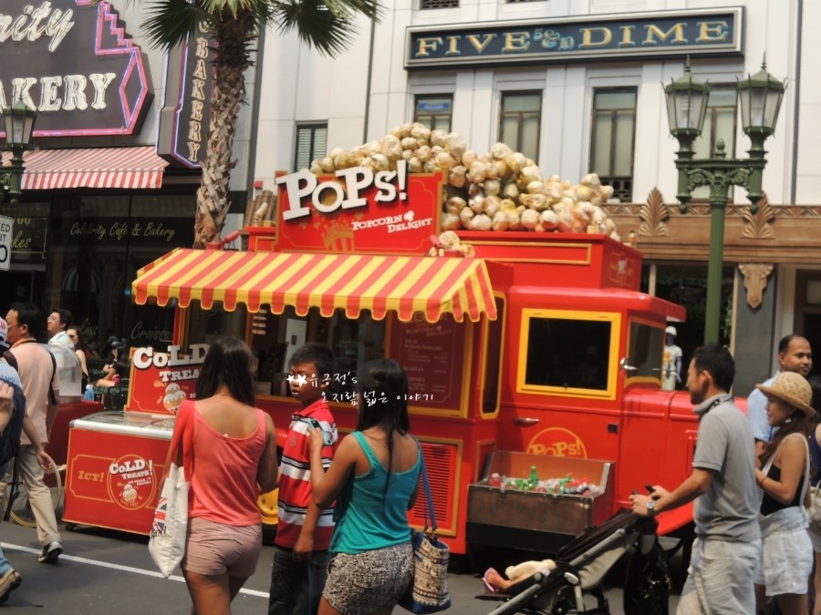 "universal park singapore"