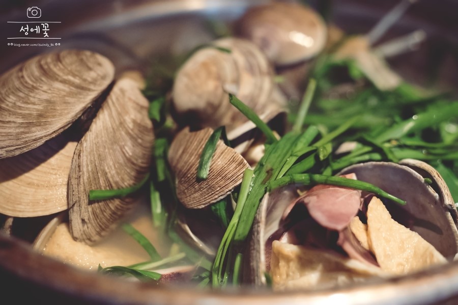 조개까는총각네