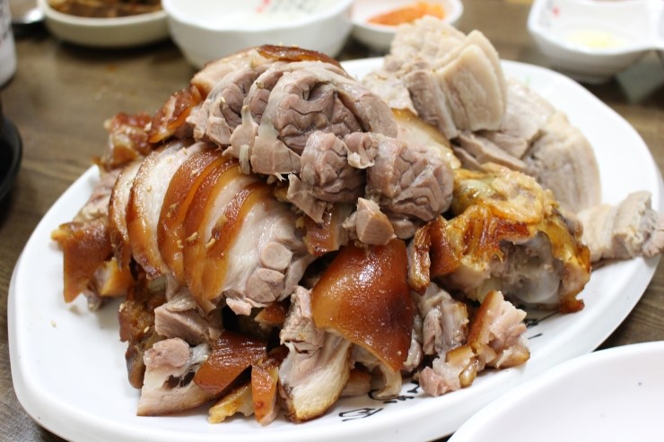 할머니족발보쌈