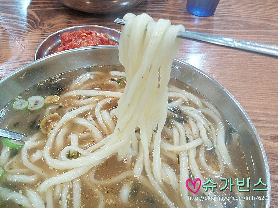 홍두깨손칼국수