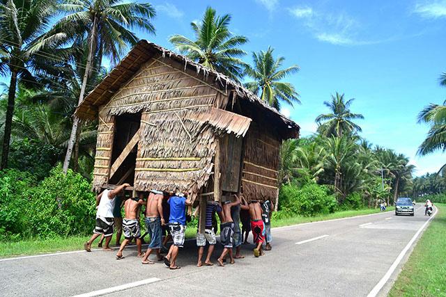 Bahay Kubo