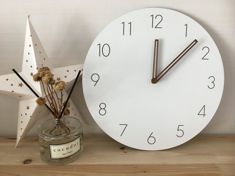 White wall interior design silent wall clock with 