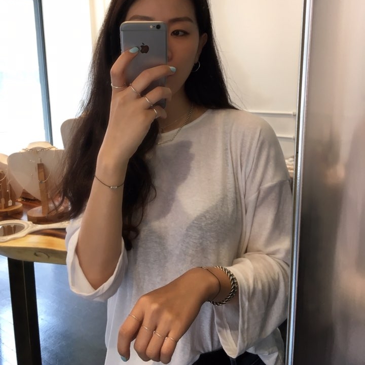 <b><p>Silver base ring 1.5mm stack thumb Snd out</p></b><b><p>シルバーの基本リング 1.5mm スタッキ 親指 説得力の ファッションの完成 ベーシックイル</p></b><br /><br /><p align='center'>