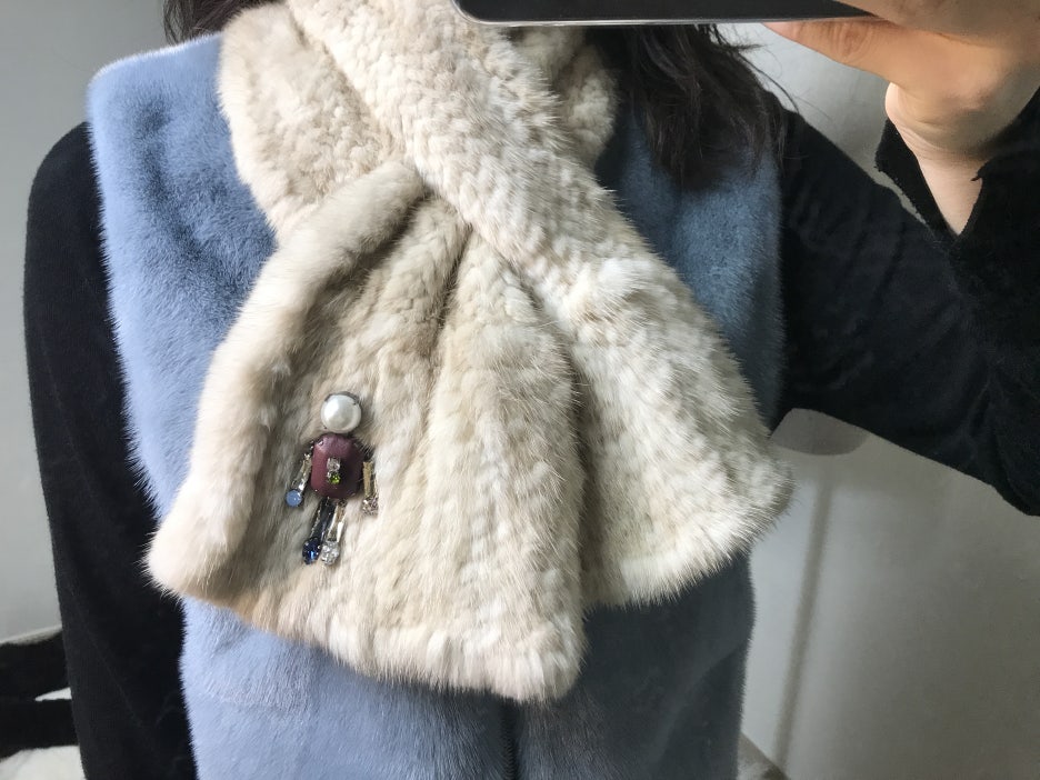 Mink muffler horn
