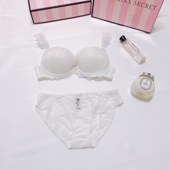 Plan U ★ Victoria's Secret Underwear wedding br