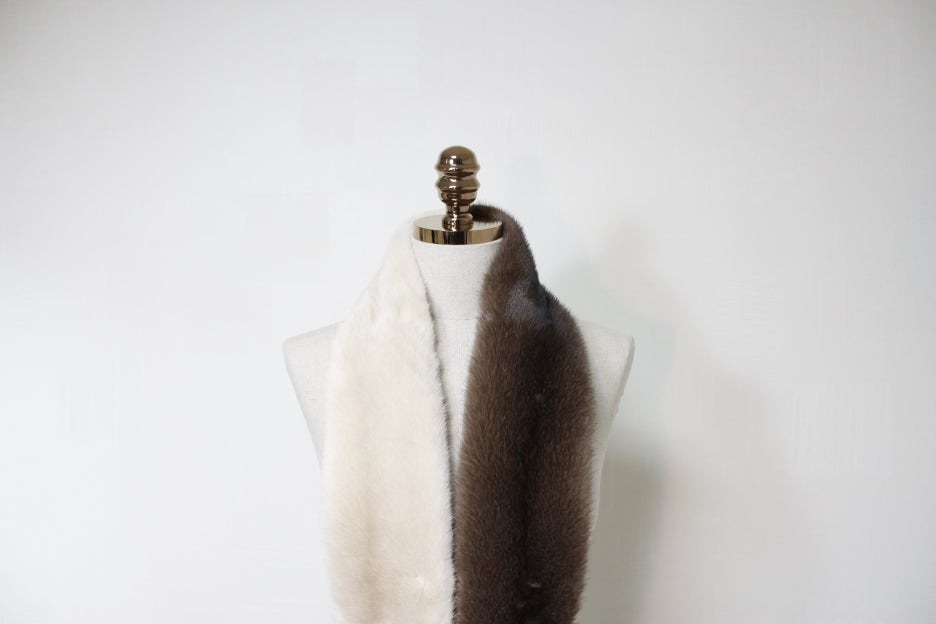 Le Beige st Mink warmer Two-tone muffler Trend sty