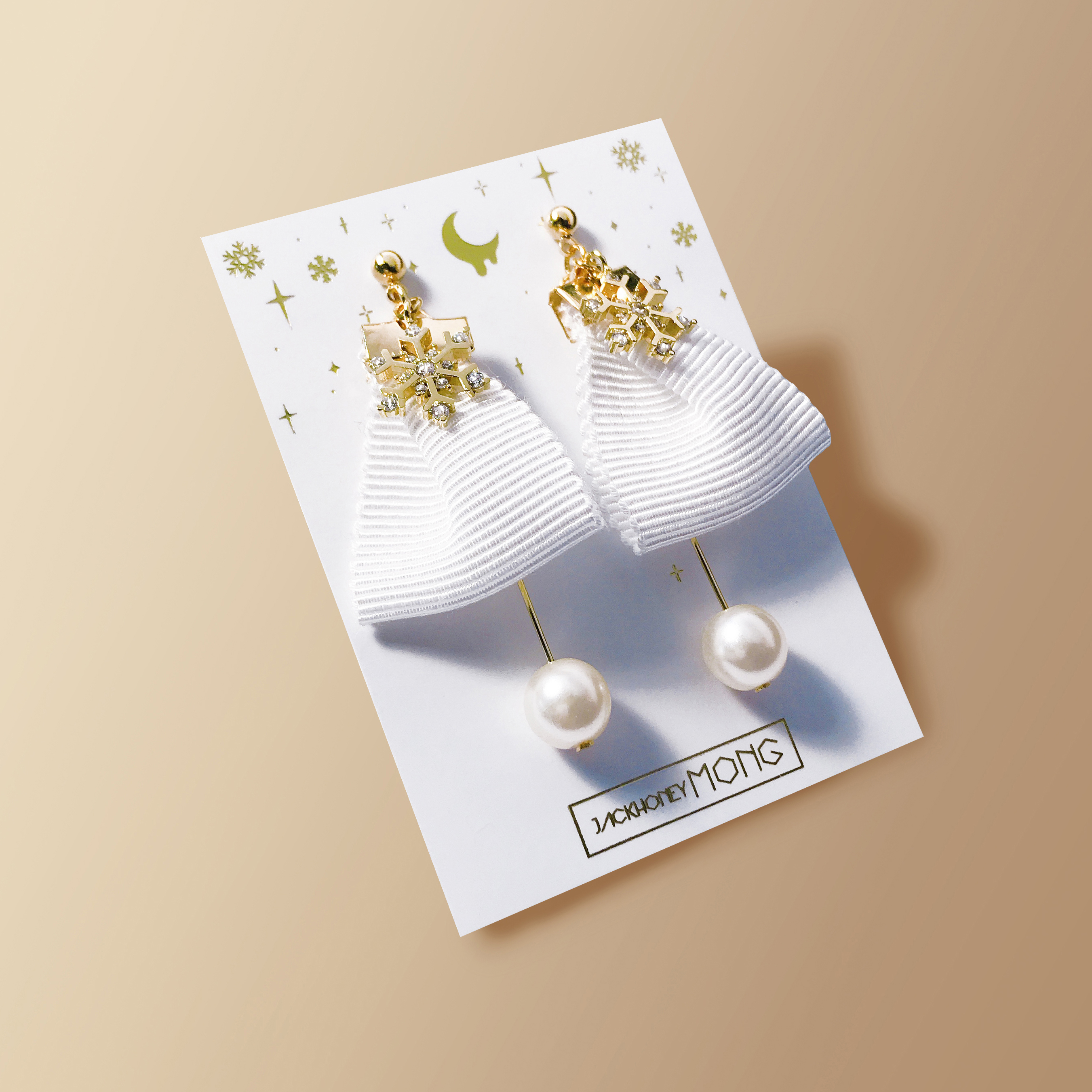 Jack Honey Mong eyes snow flake earrings drop Uniq