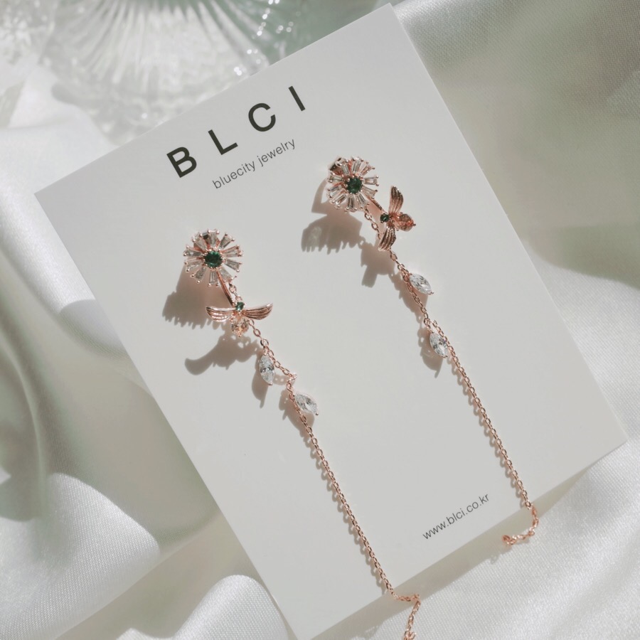 <b><p>spring Cherry Blossom Mot-Daught fw ea Drop</p></b><b><p>春 桜 螺鈿 フラワー イヤリング ドロップ ツーウェイ 15種 開講コーディネート</p></b><br /><br /><p align='center'>