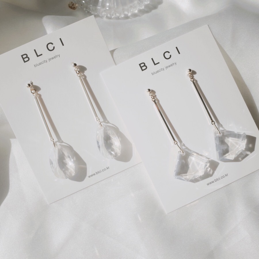 <b><p>natural cryst Modified Dp earring ther-Daughter</p></b><b><p>天然 クリスタル 修正 ドロップ イヤリング 螺鈿 16種 オンバル ツーウェイ</p></b><br /><br /><p align='center'>