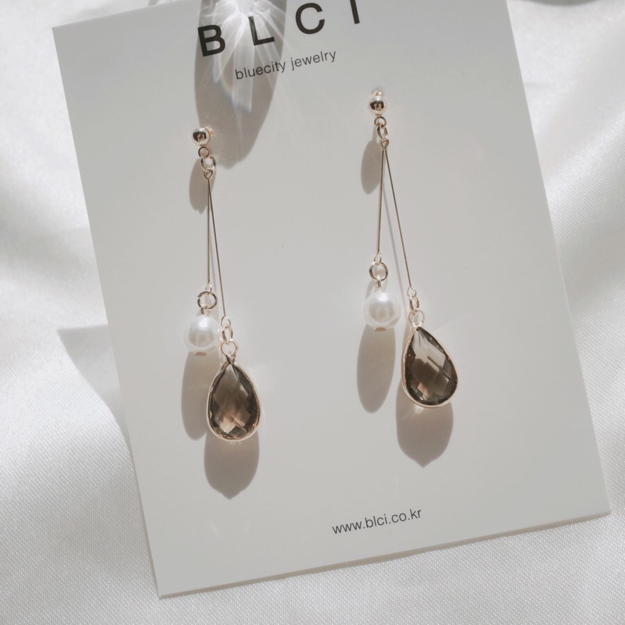 <b><p>natural cryst Modified Dp earring ther-Daughter</p></b><b><p>天然 クリスタル 修正 ドロップ イヤリング 螺鈿 16種 オンバル ツーウェイ</p></b><br /><br /><p align='center'>