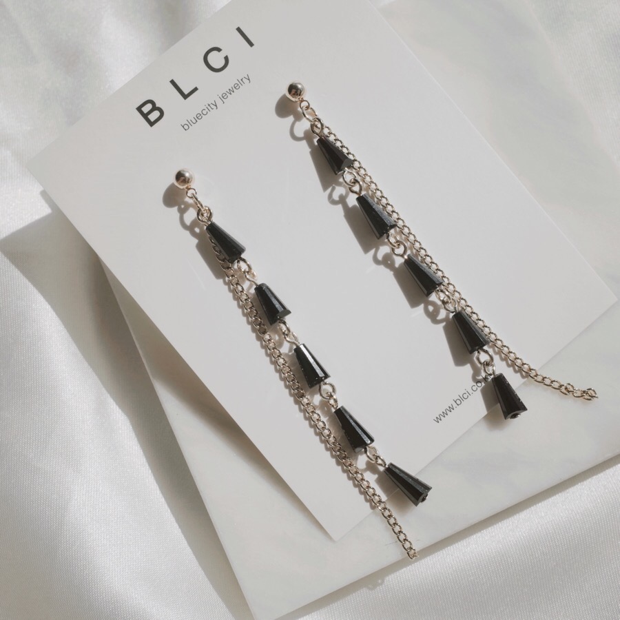 <b><p>natural cryst Modified Dp earring ther-Daughter</p></b><b><p>天然 クリスタル 修正 ドロップ イヤリング 螺鈿 16種 オンバル ツーウェイ</p></b><br /><br /><p align='center'>