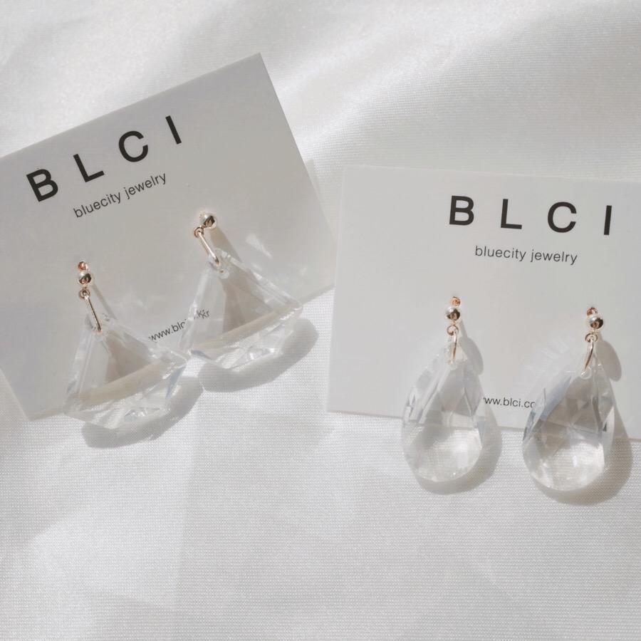 <b><p>natural cryst Modified Dp earring ther-Daughter</p></b><b><p>天然 クリスタル 修正 ドロップ イヤリング 螺鈿 16種 オンバル ツーウェイ</p></b><br /><br /><p align='center'>