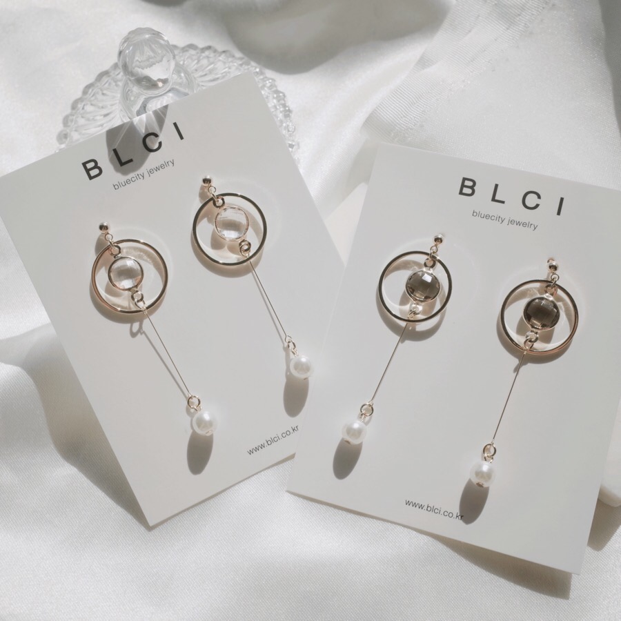 <b><p>natural cryst Modified Dp earring ther-Daughter</p></b><b><p>天然 クリスタル 修正 ドロップ イヤリング 螺鈿 16種 オンバル ツーウェイ</p></b><br /><br /><p align='center'>