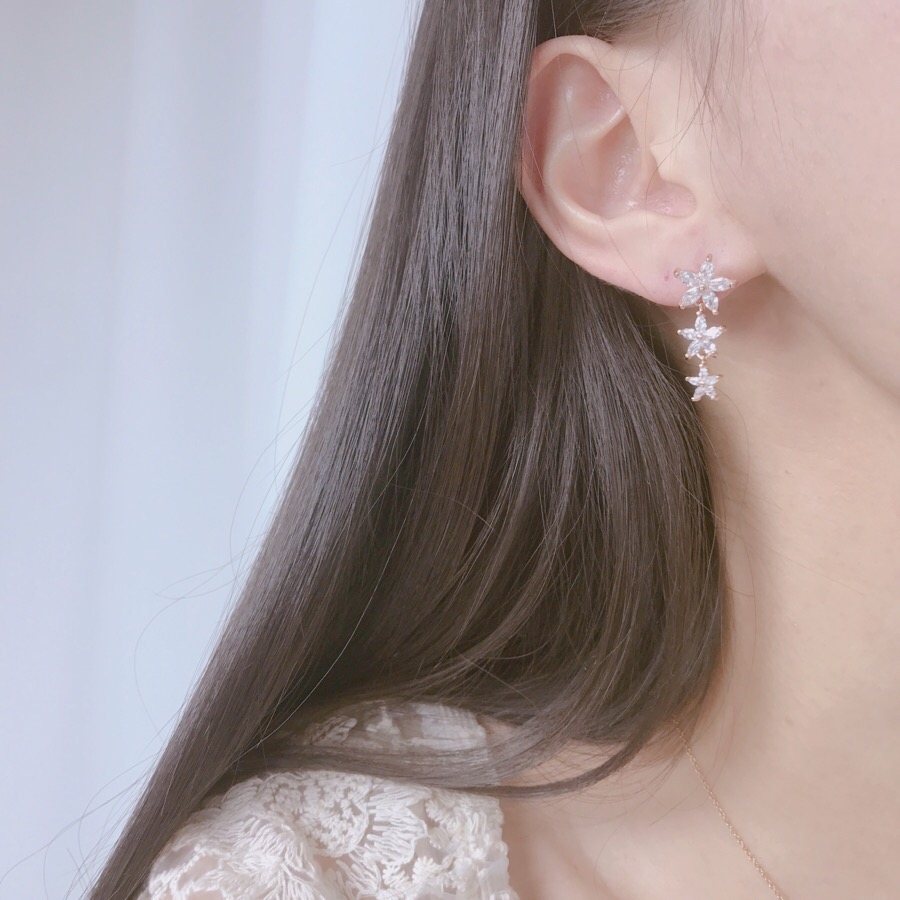 <b><p>spring Cherry Blossom Mot-Daught fw ea Drop</p></b><b><p>春 桜 螺鈿 フラワー イヤリング ドロップ ツーウェイ 15種 開講コーディネート</p></b><br /><br /><p align='center'>