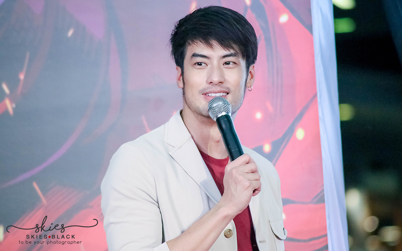 2019.10.05 Boy Pakorn at Marvel x Miniso Be Your Own Hero 2019 grand opening -Siam Q One - 블로그