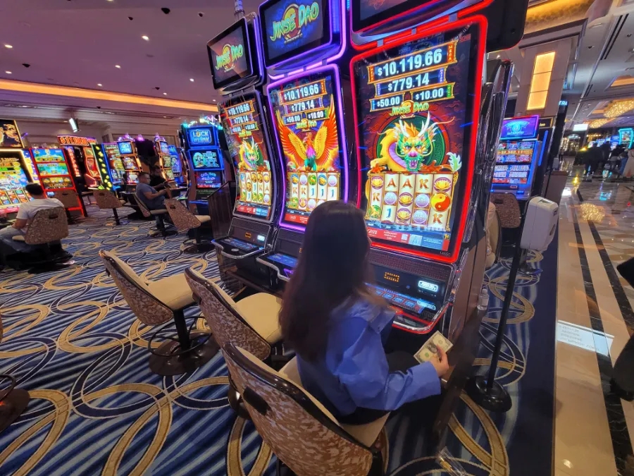 [라스베가스: Las Vegas] 신혼여행 4일차 LA에서 라스베가스 운전후기, 태양의 서커스 오쇼 관람, 시내구경, 호텔 구경하기